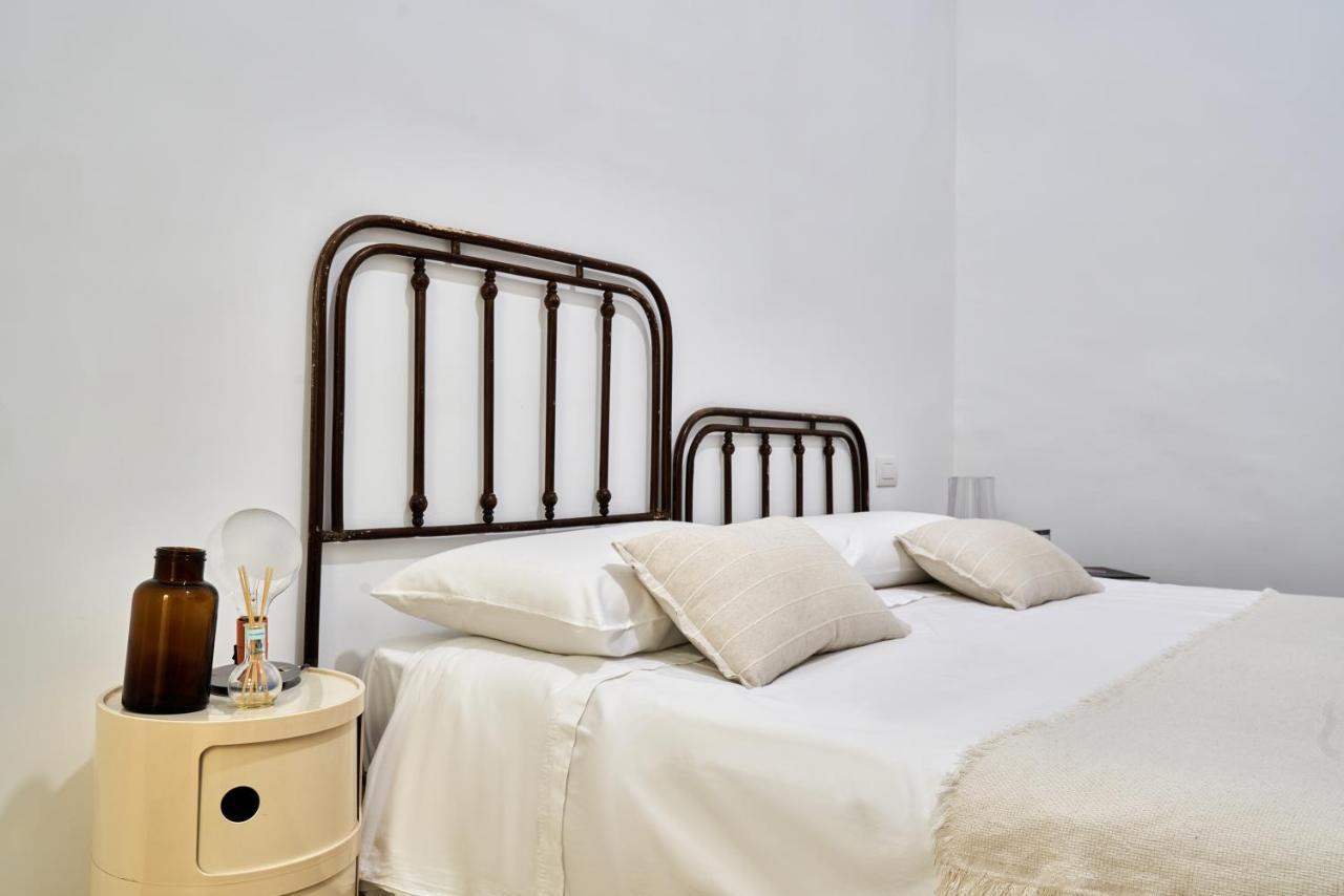 Palazzo Bevilacqua Napoli B&B Bagian luar foto