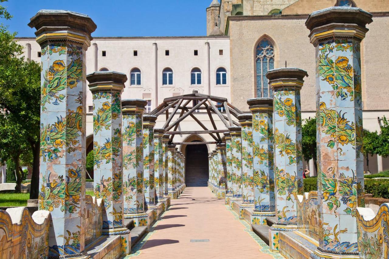 Palazzo Bevilacqua Napoli B&B Bagian luar foto